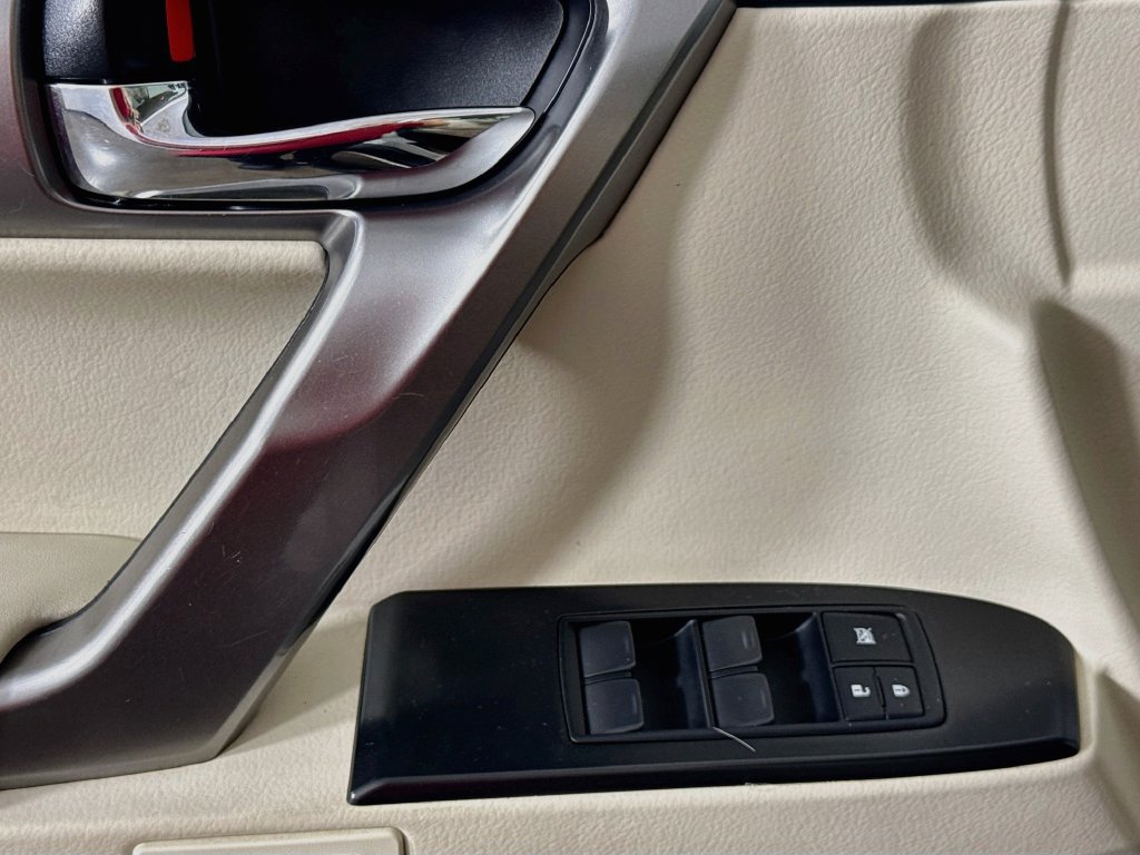 Used 2023 Lexus GX 460 Premium w/ Accessory Package AWD/4WD image 21