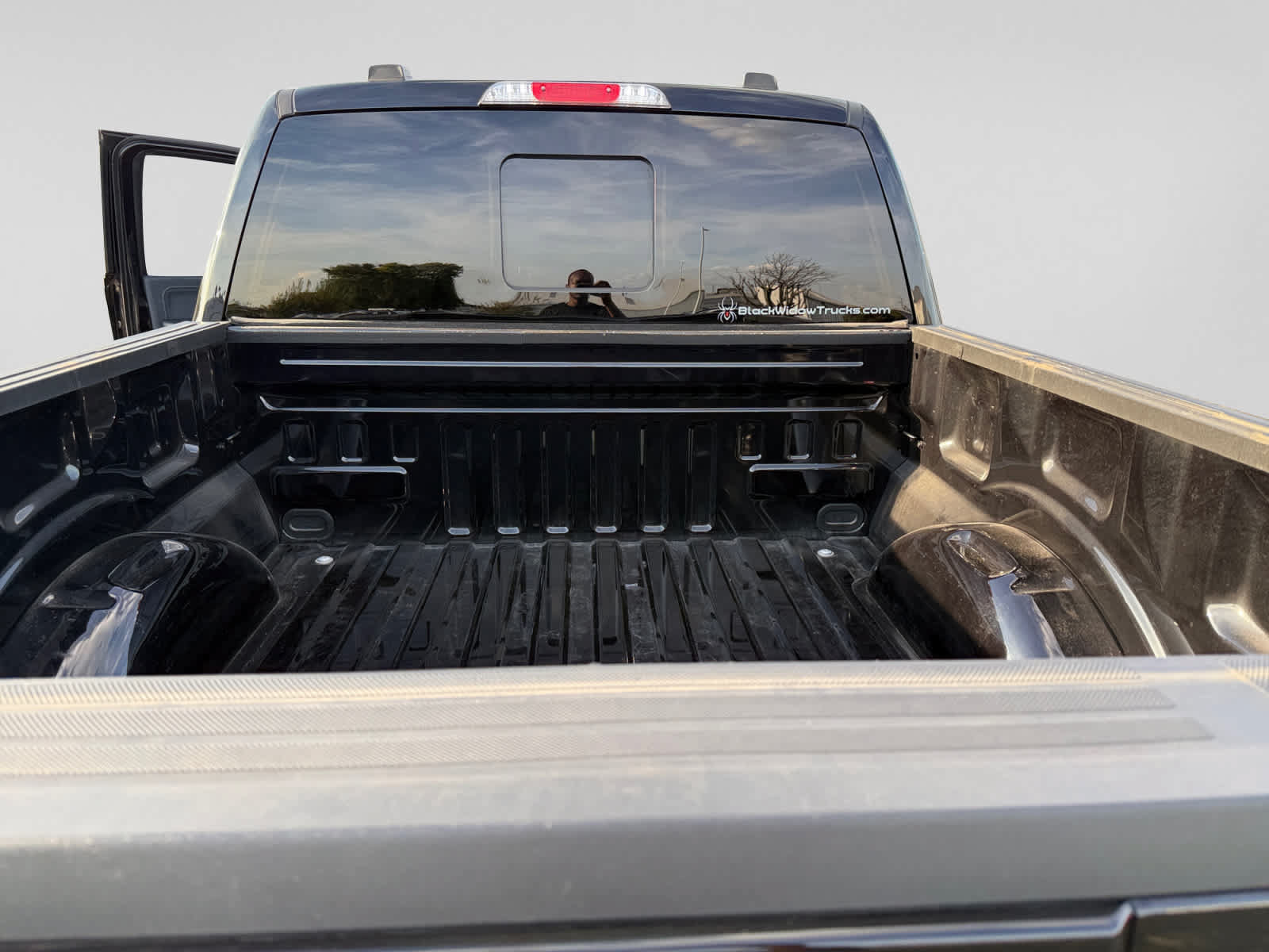 Used 2023 Ford F150 Lariat w/ Equipment Group 502A High AWD/4WD image 23