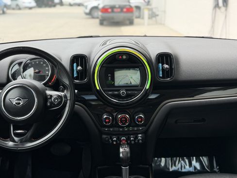 Used 2019 MINI Cooper Countryman S w/ Premium Package FWD image 27