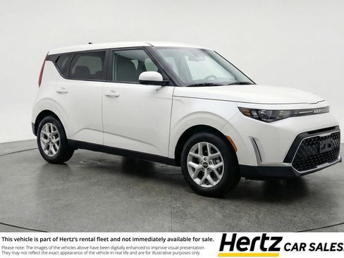 Used 2025 Kia Soul LX w/ LX Technology Package image 1