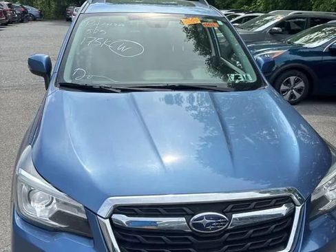 Used 2018 Subaru Forester 2.5i Touring AWD/4WD image 15