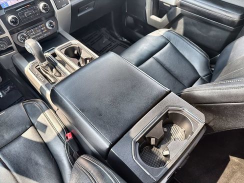 Used 2019 Ford F150 Lariat w/ Equipment Group 502A Luxury AWD/4WD image 21