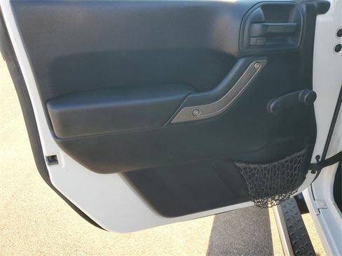 Used 2012 Jeep Wrangler Sport image 8