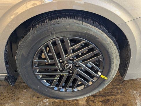 New 2026 Nissan Sentra SV w/ Floor Mat Package FWD image 32