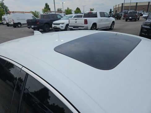 Used 2023 Honda Accord Touring image 9
