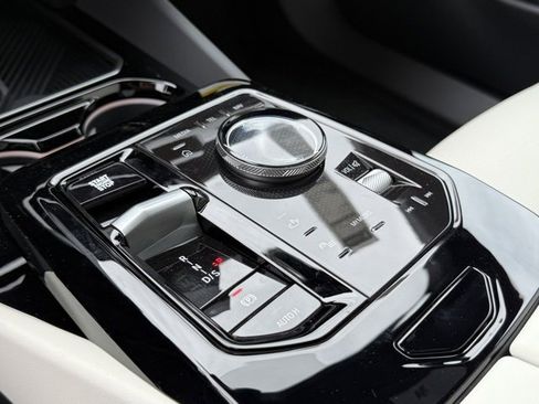 New 2026 BMW 530i 530i w/ M Sport Package image 24