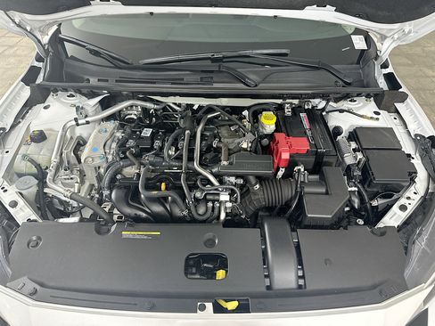 Used 2024 Nissan Sentra SR w/ SR Premium Package image 32