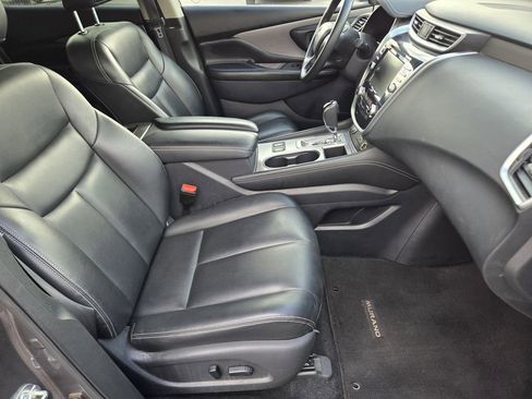 Used 2023 Nissan Murano SV image 17