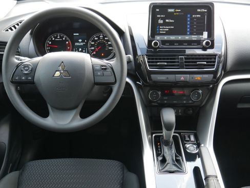 New 2025 Mitsubishi Eclipse Cross LE image 15