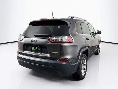 Used 2019 Jeep Cherokee Latitude Plus FWD image 9