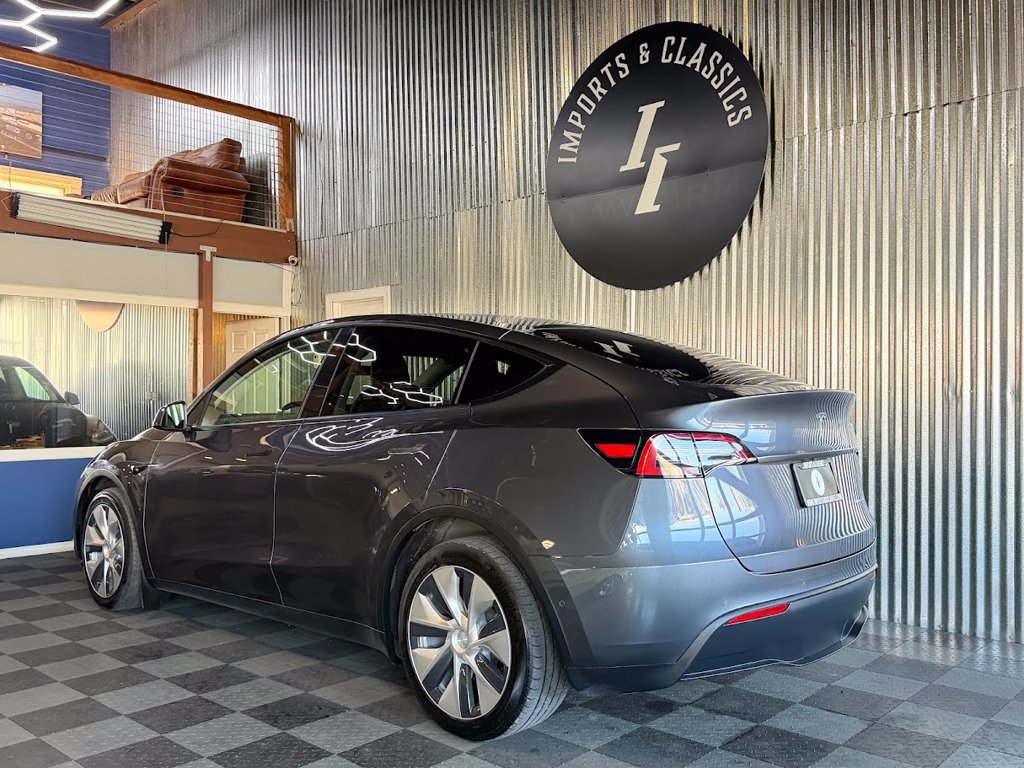 Used 2021 Tesla Model Y Long Range AWD/4WD image 4