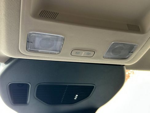 Used 2020 Ford Escape SE image 37