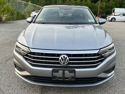 Used 2020 Volkswagen Jetta SE w/ SE Cold Weather Package