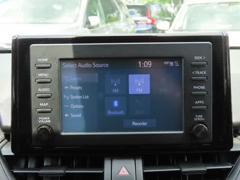 Used 2019 Toyota RAV4 LE w/ All Weather Liner Package AWD/4WD image 19