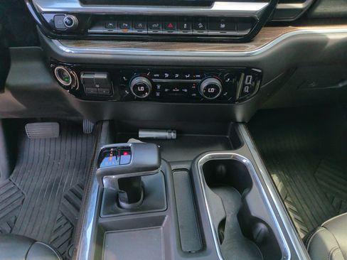 Used 2024 Chevrolet Silverado 1500 RST AWD/4WD image 27