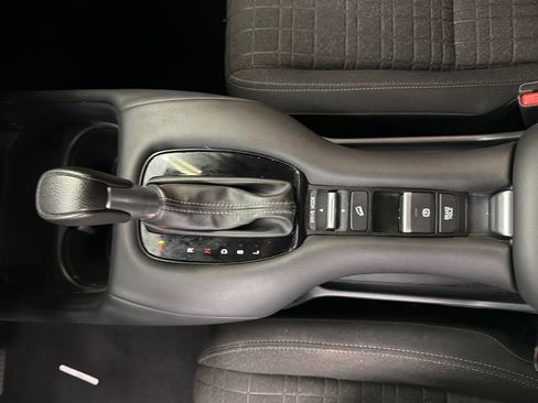 Used 2023 Honda HR-V LX image 29