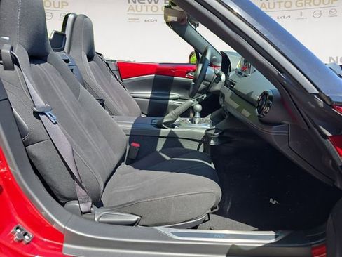 New 2026 MAZDA MX-5 Miata Club w/ Interior Package RWD image 15