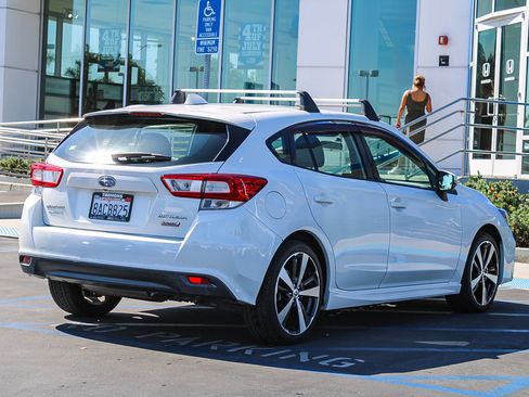 Used 2017 Subaru Impreza 2.0i Sport AWD/4WD image 7