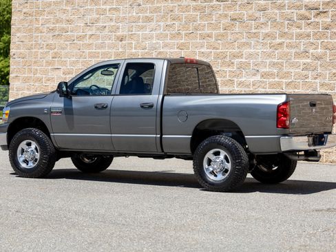 Used 2008 Dodge Ram 2500 Truck SLT w/ Popular Equipment Group AWD/4WD image 9