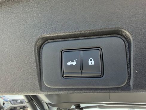 New 2026 Nissan Rogue SV w/ Cold Weather Package FWD image 31