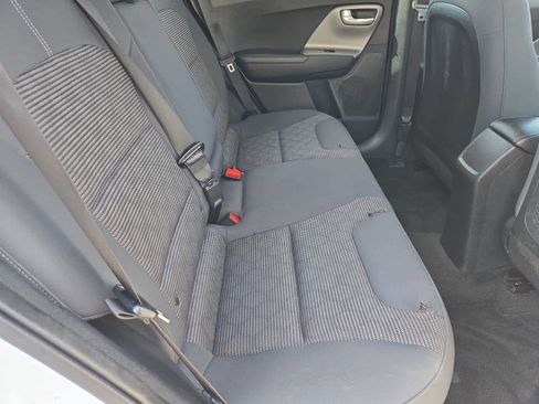 Used 2018 Kia Niro LX image 19