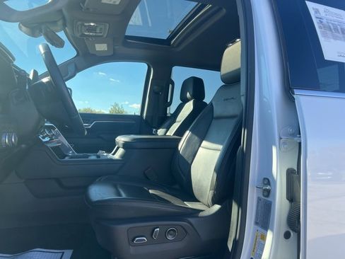 Used 2024 GMC Sierra 2500 Denali w/ Denali Reserve Package image 35
