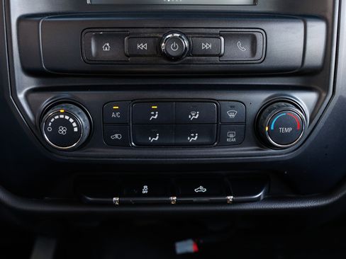 Used 2019 Chevrolet Silverado 1500 Custom w/ Custom Convenience Package image 34