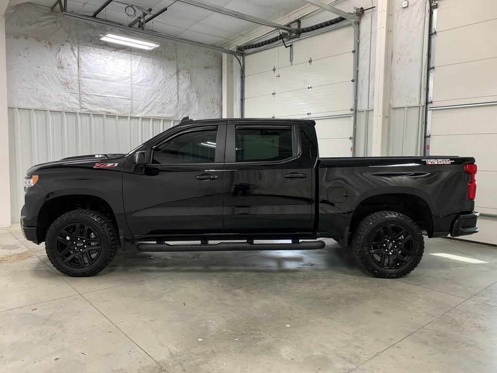 Used 2026 Chevrolet Silverado 1500 LT Trail Boss w/ LT Trail Boss Premium Package AWD/4WD image 4
