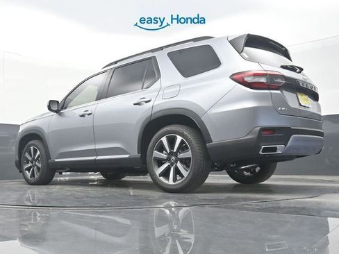 New 2025 Honda Pilot Touring image 28