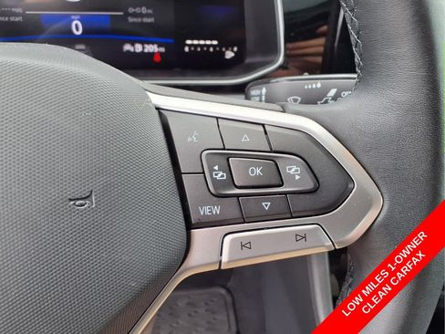 Used 2025 Volkswagen Jetta SE w/ Sunroof Package FWD image 20