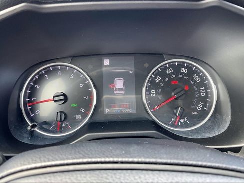Used 2020 Toyota RAV4 XLE w/ All Weather Liner Package FWD image 20