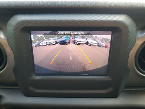 Used 2023 Jeep Wrangler Sport image 32