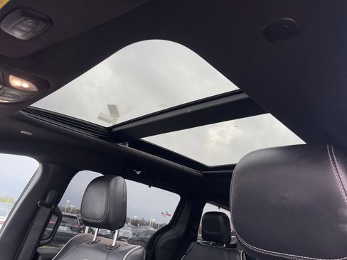 Used 2019 Chrysler Pacifica Limited w/ Advanced Safetytec Group image 13