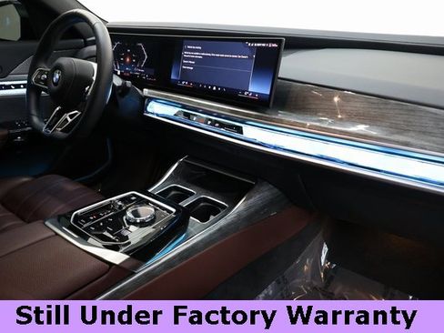 Used 2025 BMW 760i xDrive w/ Executive Package image 20