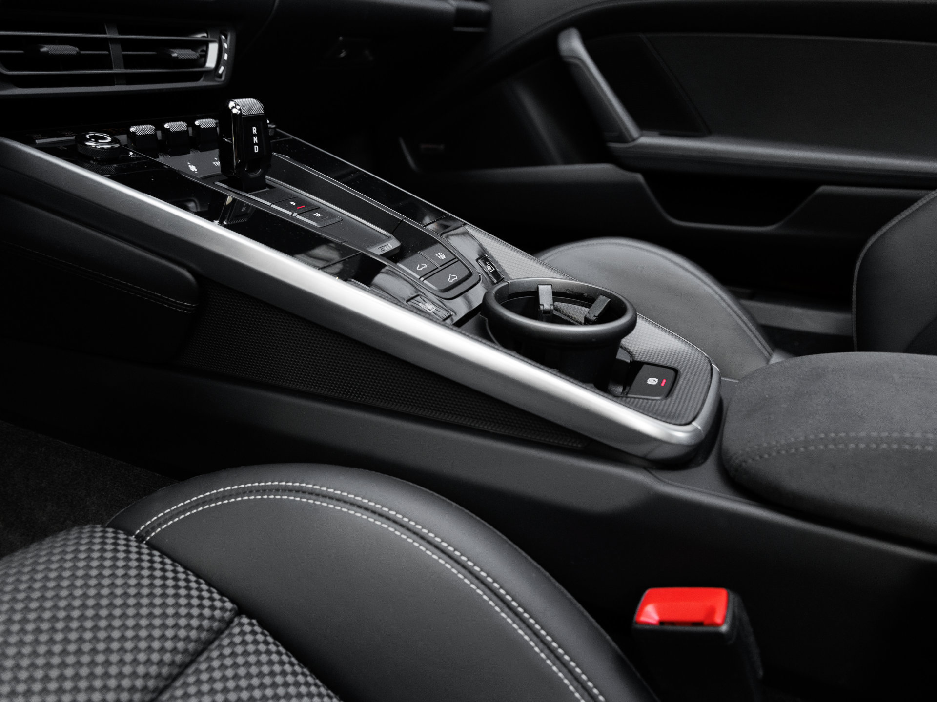 Certified 2024 Porsche 911 Turbo S AWD/4WD image 25