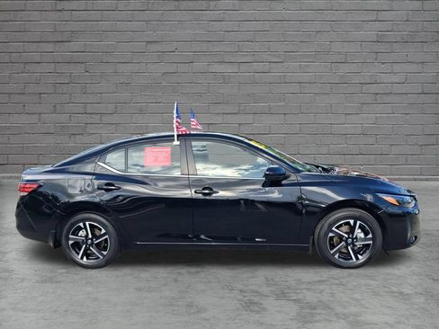 Used 2025 Nissan Sentra SV FWD image 5