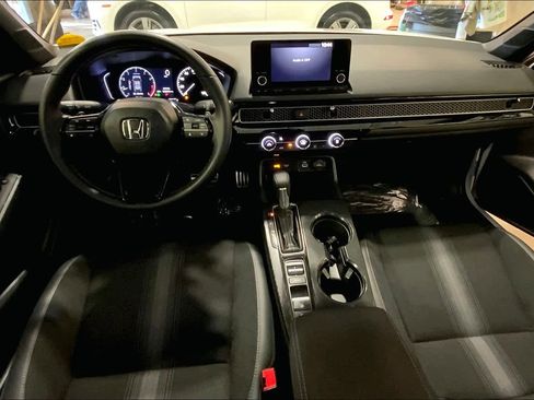 Used 2024 Honda Civic Sport image 28