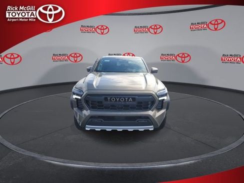 New 2026 Toyota Tacoma 4x4 Double Cab Hybrid image 3