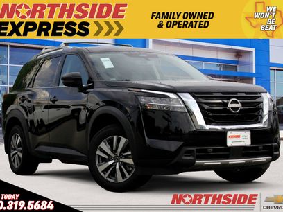 Used 2024 Nissan Pathfinder SL