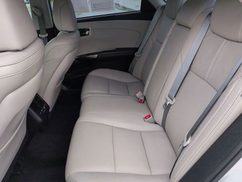 Used 2017 Toyota Avalon Limited FWD image 13
