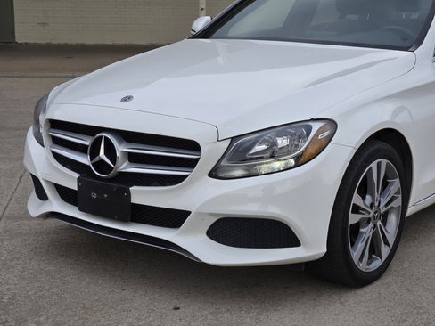 Used 2018 Mercedes-Benz C 300 4MATIC Sedan image 12