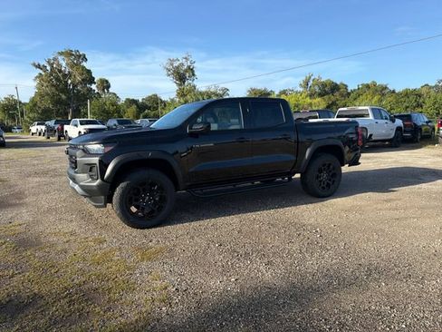 New 2026 Chevrolet Colorado Trail Boss AWD/4WD image 2