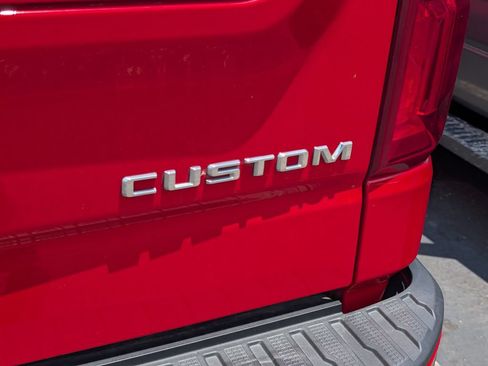Used 2022 Chevrolet Silverado 1500 Custom w/ Safety Confidence Package AWD/4WD image 9
