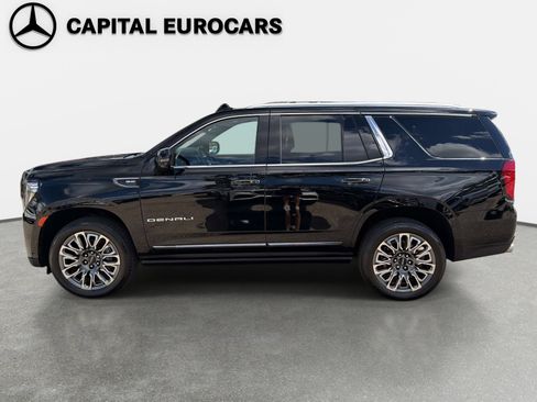 Used 2023 GMC Yukon Denali Ultimate AWD/4WD image 9