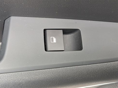 Used 2024 Kia Niro Wind image 29