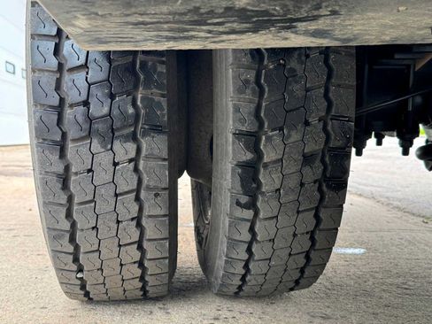 Used 2018 Ford F550 4x4 Regular Cab Super Duty image 14
