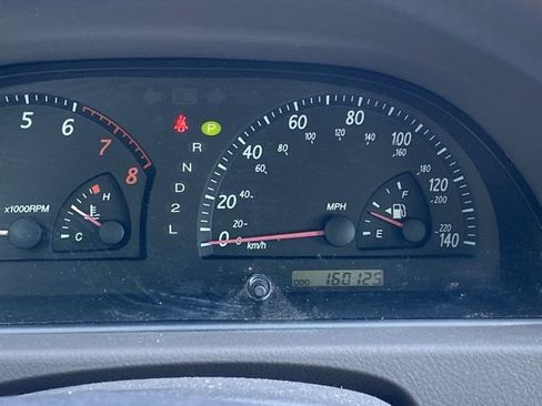 Used 2004 Toyota Camry LE FWD image 8