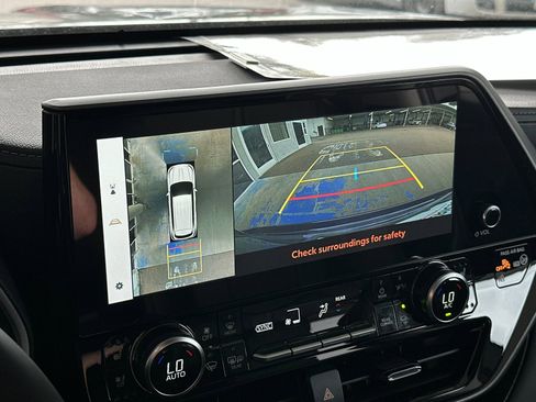 New 2026 Toyota Highlander Limited image 19