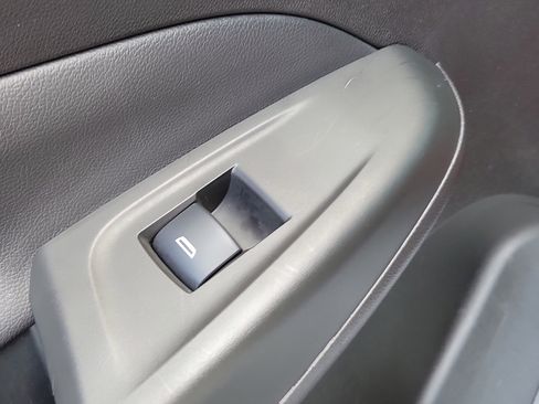 Used 2023 Chevrolet Bolt EUV LT w/ Convenience Package image 14