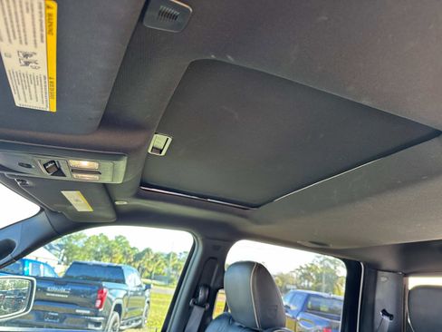 Used 2018 RAM 1500 Limited image 25